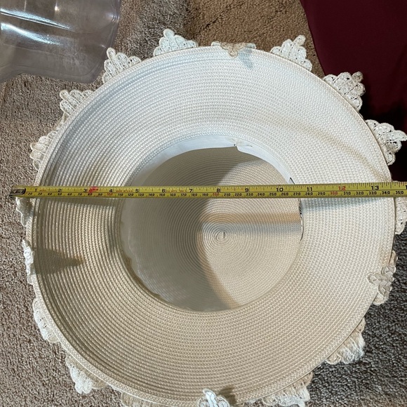 Hat - Picture 7 of 9